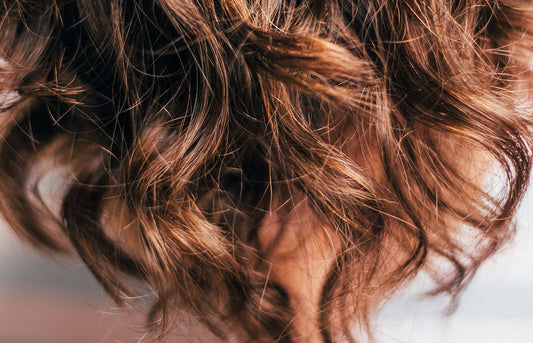 Best Shampoo and Conditioner for Humidity: Fight Frizz with Ela De Pure Smoothing Shampoo & Conditioner